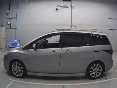Nissan LAFESTA