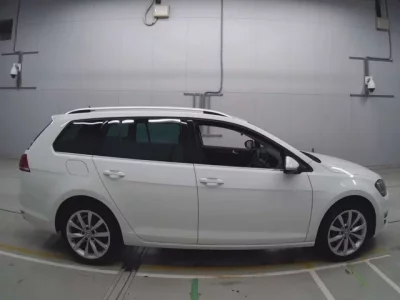 Volkswagen GOLF VARIANT