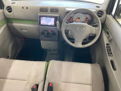 Toyota PIXIS SPACE