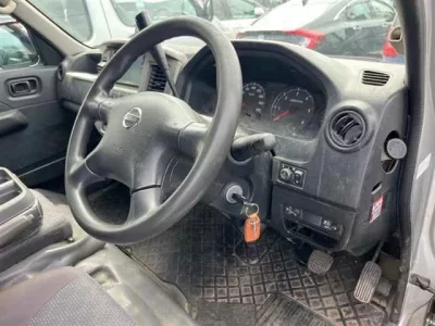 Nissan CARAVAN VAN