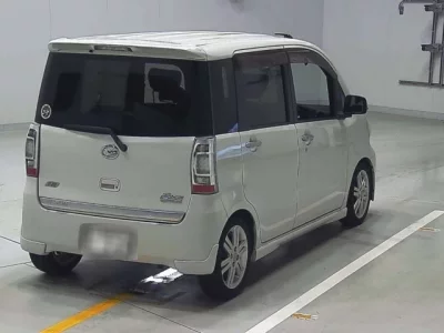 Daihatsu TANTO EXE