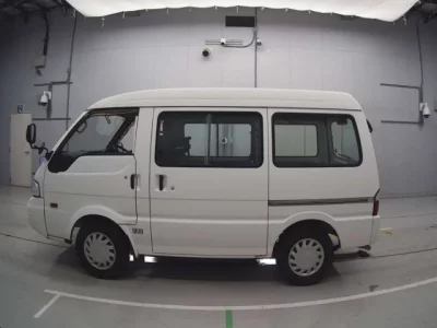 Mazda BONGO VAN