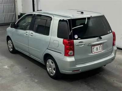 Toyota RAUM