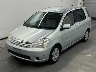 Toyota RAUM