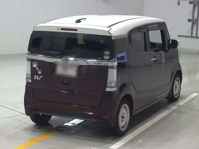 Honda N BOX SLASH