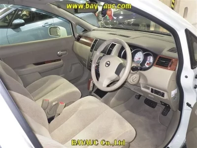 Nissan TIIDA LATIO