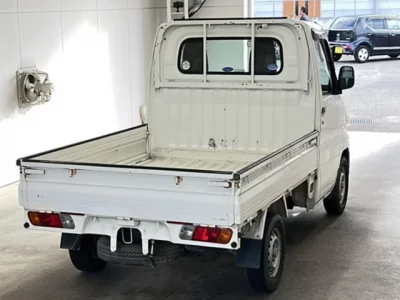 Nissan CLIPPER TRUCK