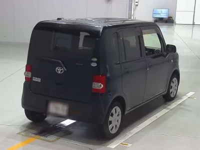 Toyota PIXIS SPACE