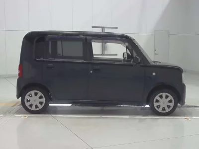 Toyota PIXIS SPACE