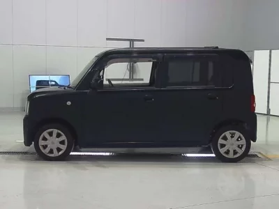 Toyota PIXIS SPACE