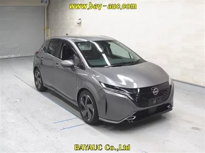 Nissan AURA