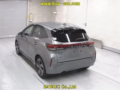 Nissan AURA