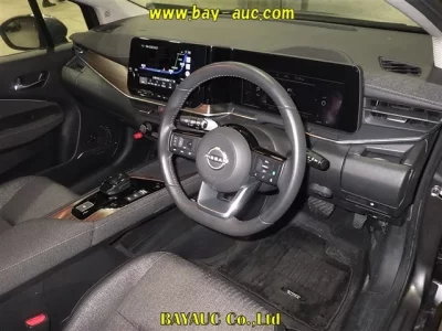 Nissan AURA