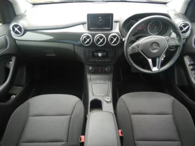 Mercedes-Benz B CLASS