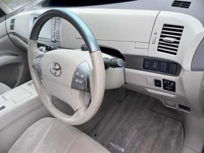 Toyota ESTIMA HYBRID