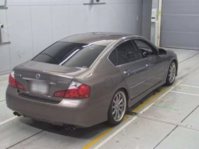 Nissan FUGA