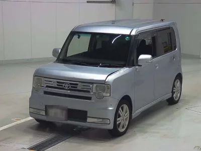 Toyota PIXIS SPACE