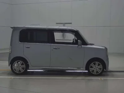 Toyota PIXIS SPACE