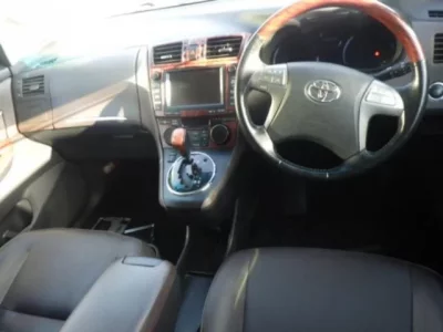 Toyota MARK X ZIO