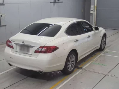 Mitsubishi PROUDIA