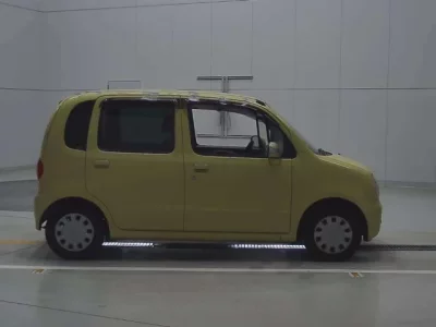 Daihatsu MOVE LATTE