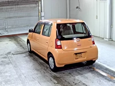 Daihatsu Esse