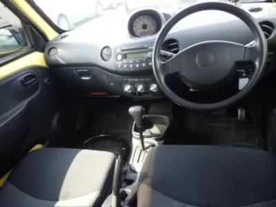 Daihatsu Esse