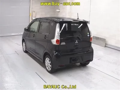 Mitsubishi EK CUSTOM