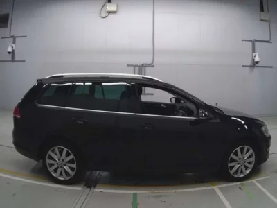 Volkswagen GOLF VARIANT