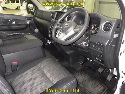 Nissan CARAVAN BUS