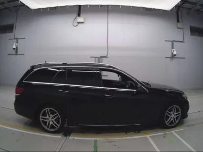 Mercedes-Benz E CLASS WAGON