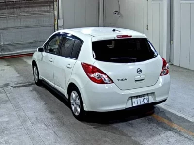 Nissan TIIDA