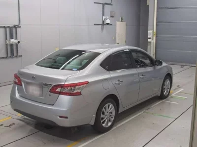 Nissan SYLPHY
