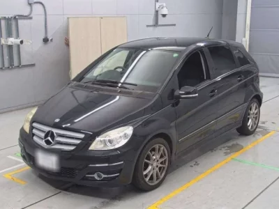 Mercedes-Benz B CLASS