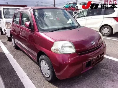 Daihatsu Esse