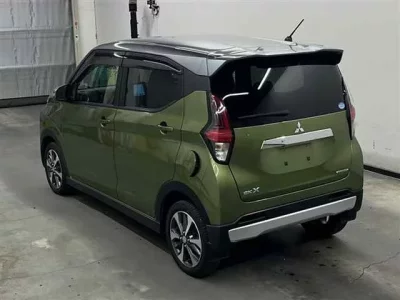 Mitsubishi EK X