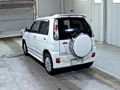 Daihatsu TERIOS KID