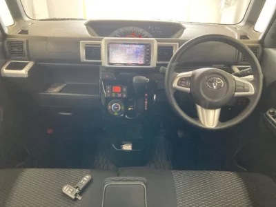 Toyota PIXIS MEGA