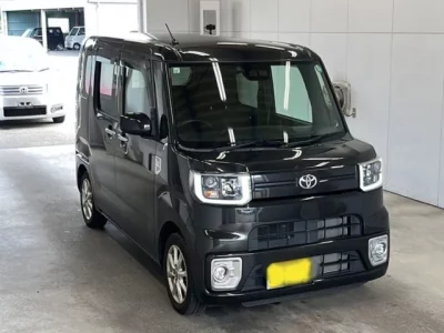 Toyota PIXIS MEGA