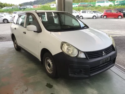 Mitsubishi LANCER VAN