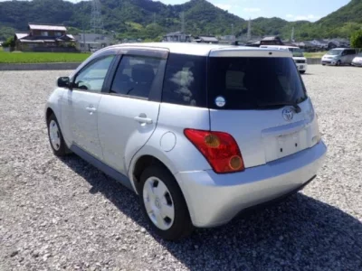 Toyota IST