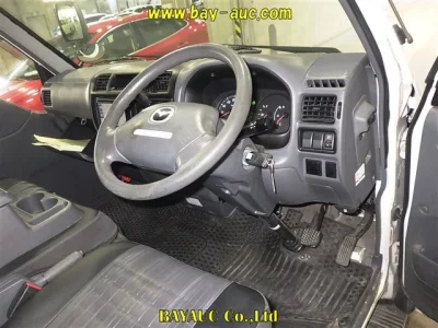 Mazda BONGO VAN