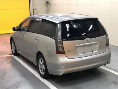 Mitsubishi GRANDIS