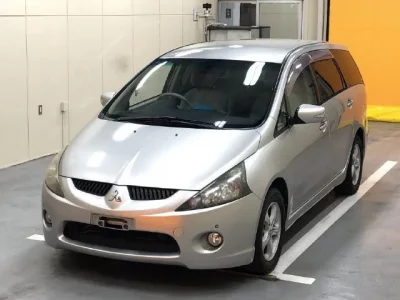 Mitsubishi GRANDIS