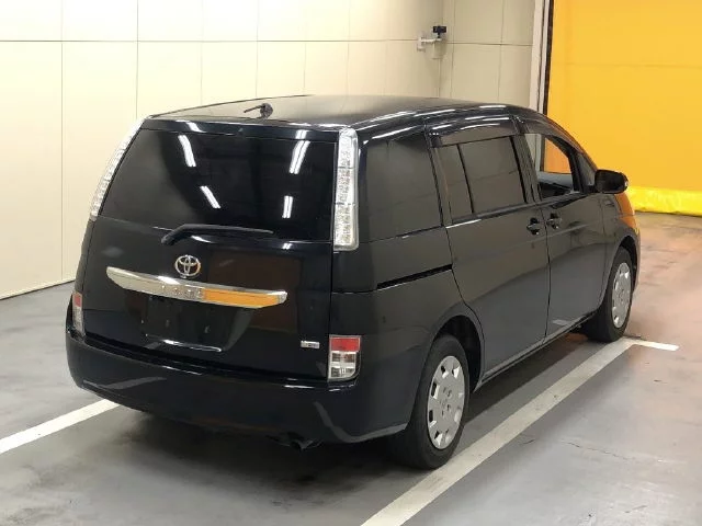 Toyota ISIS