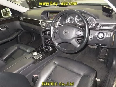Mercedes-Benz E CLASS WAGON