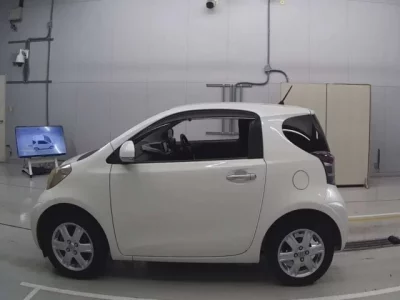 Toyota IQ