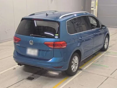 Volkswagen GOLF TOURAN