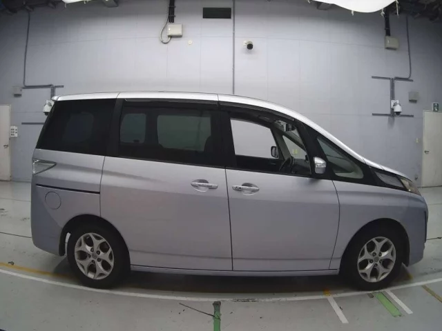Mazda BIANTE