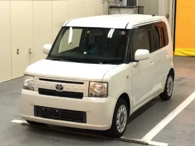 Toyota PIXIS SPACE